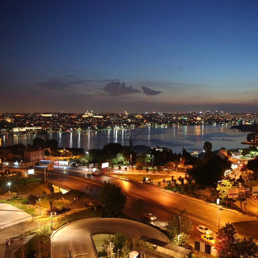 Daru Sultan Hotels Galata Estambul Exterior foto View of the city