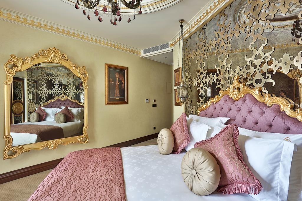 Daru Sultan Hotels Galata Estambul Exterior foto A bedroom at the hotel
